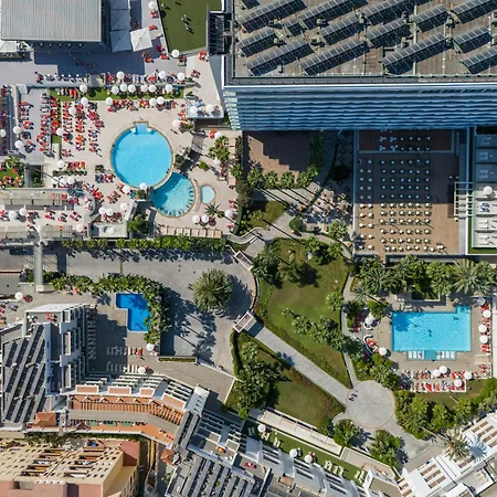 호텔 솔 돈 마르코 토레몰리노스