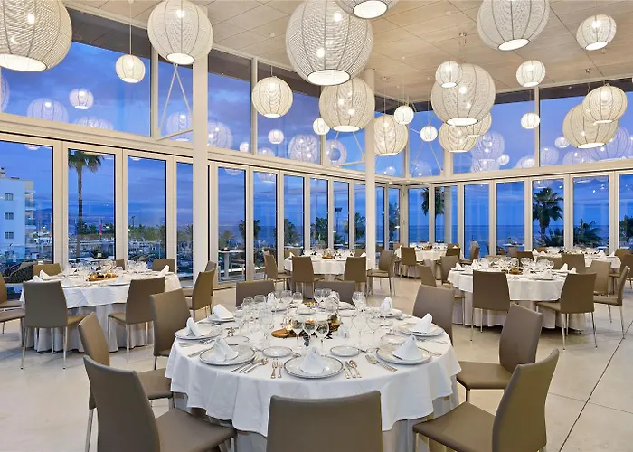 호텔 솔 돈 마르코 토레몰리노스